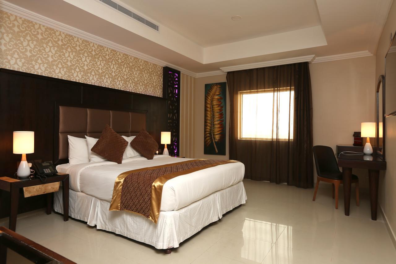 Park Jizan Hotel ภายนอก รูปภาพ